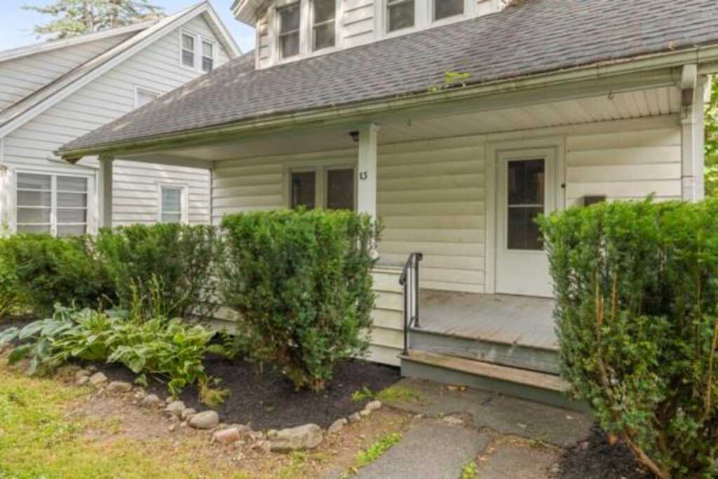 13 Manheim Boulevard, New Paltz, NY 12561 - Photo 3 of 23