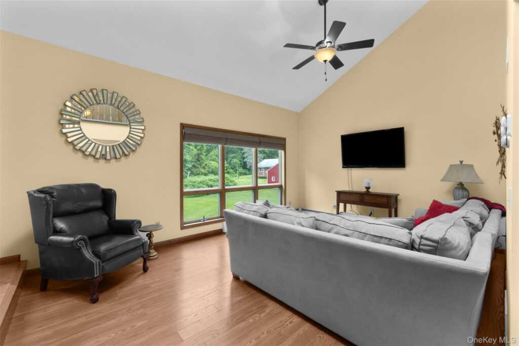11 Brouck Ferris Boulevard, New Paltz, NY 12561 - Photo 13 of 39