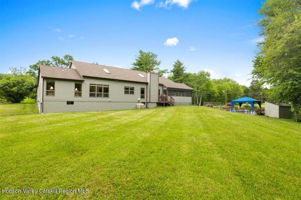 11 Brouck Ferris Boulevard, New Paltz, NY 12561 - Photo 33 of 39