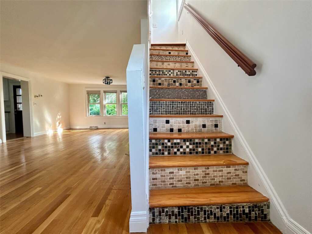 55 Smith Avenue, Kingston, NY 12401 - Photo 11 of 22