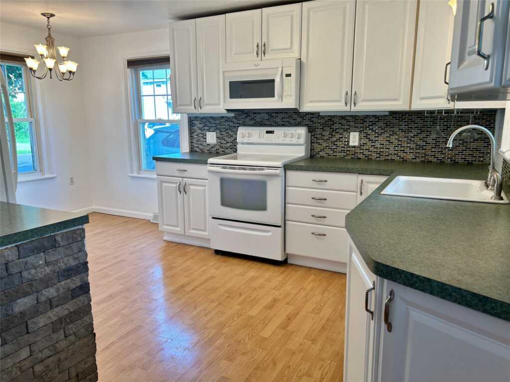 55 Smith Avenue, Kingston, NY 12401 - Photo 8 of 22