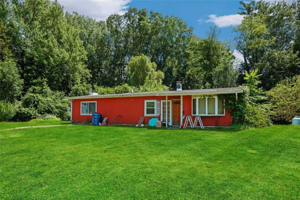 12 Park Circle, Saugerties, NY 12456