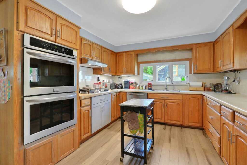 189 Fairview Avenue, Kingston, NY 12401 - Photo 11 of 23
