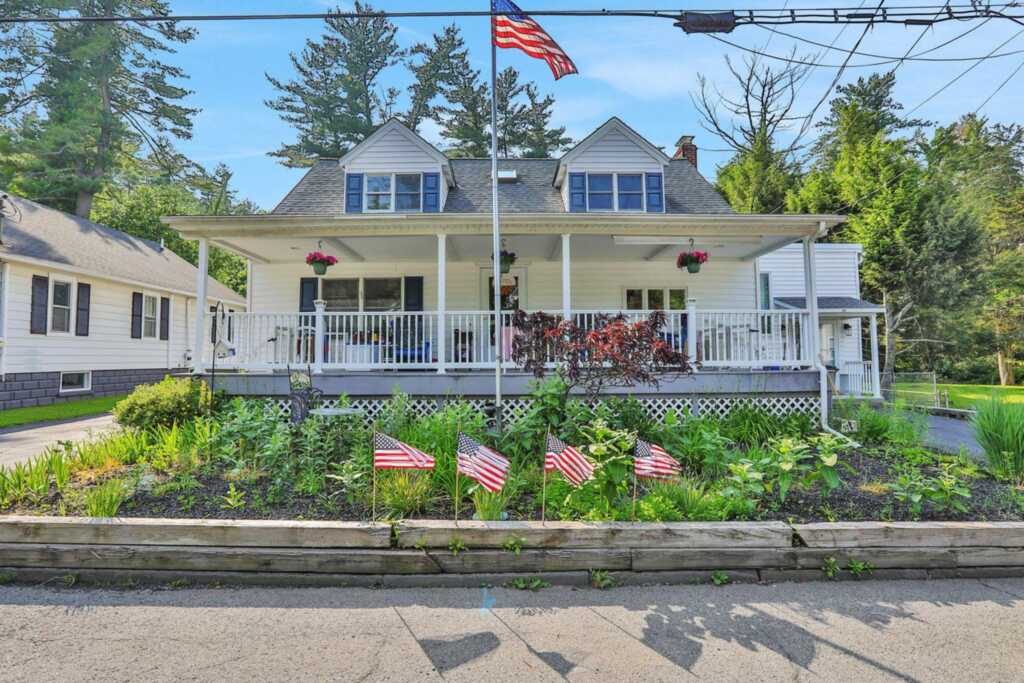 189 Fairview Avenue, Kingston, NY 12401 - Photo 2 of 23