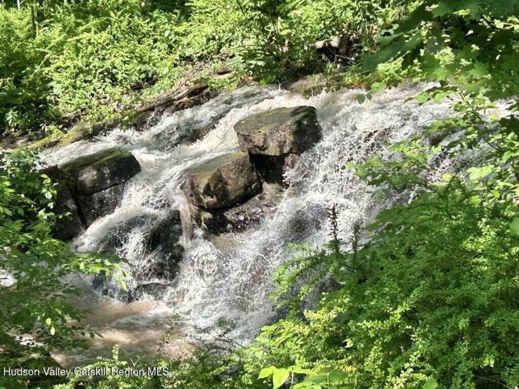 483 Mountain Road, High Falls, NY 12440 - Photo 3 of 49