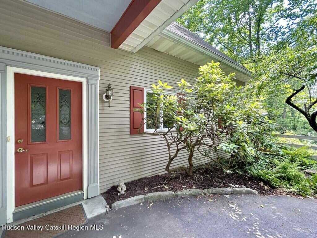 483 Mountain Road, High Falls, NY 12440 - Photo 5 of 49