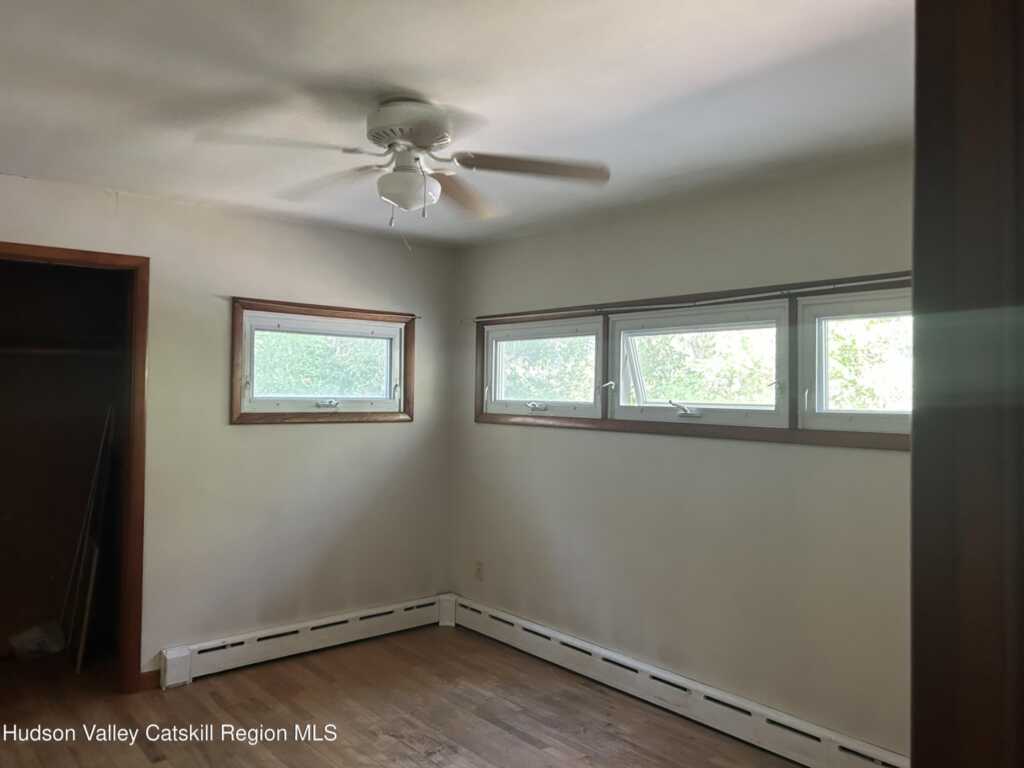 9 Lighthouse Drive, Saugerties, NY 12477 - Photo 10 of 16