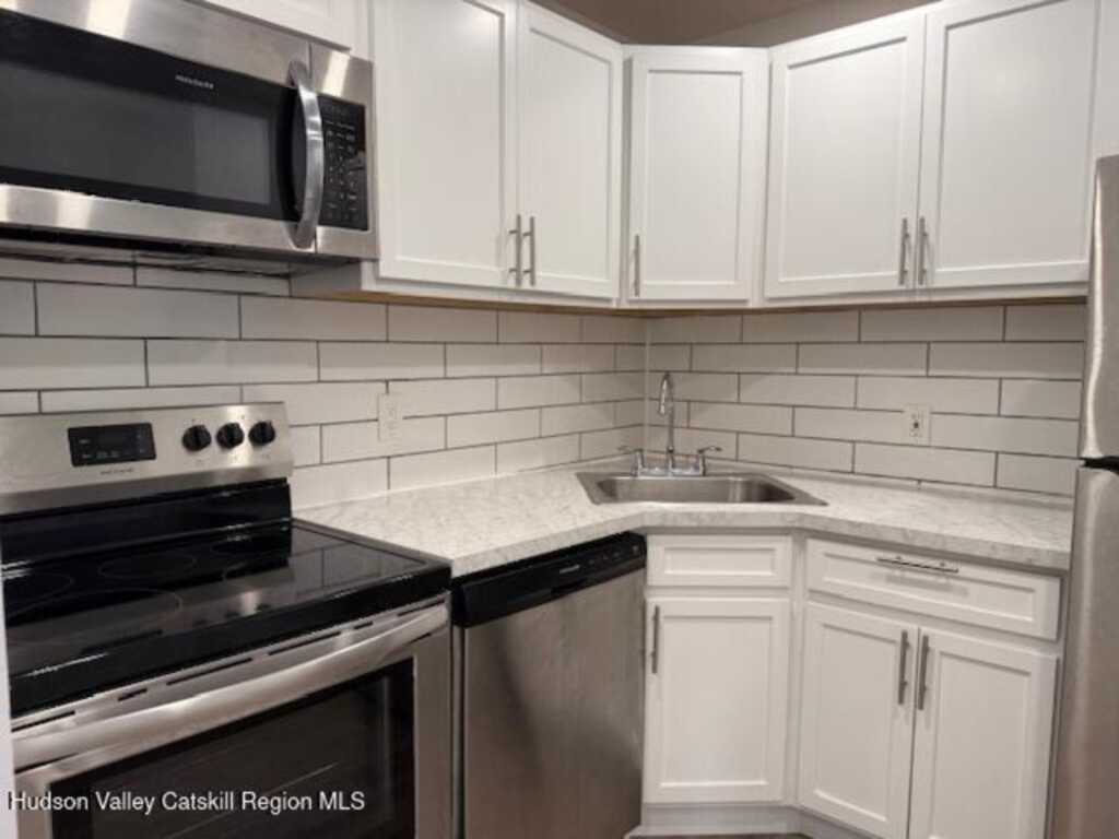 500 Washington Avenue, Unit #11d, Kingston, NY 12401 - Photo 6 of 11