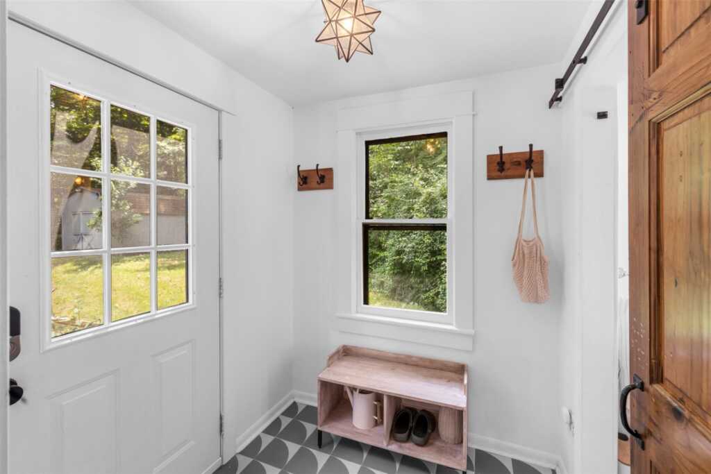 1025 Sawkill Road, Kingston, NY 12401 - Photo 4 of 27