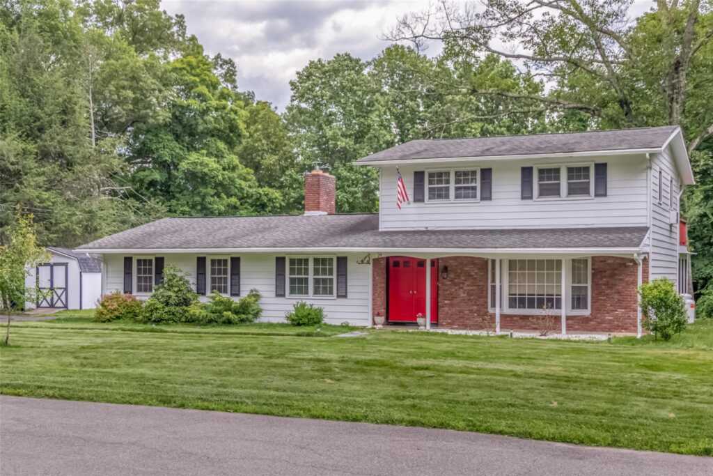24 Normandy Court, Hurley, NY 12491