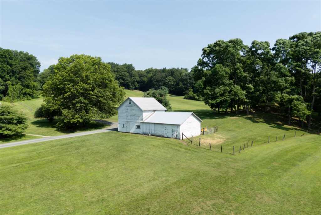 77 Old Post Road, Rhinebeck, NY 12572 - Photo 13 of 28