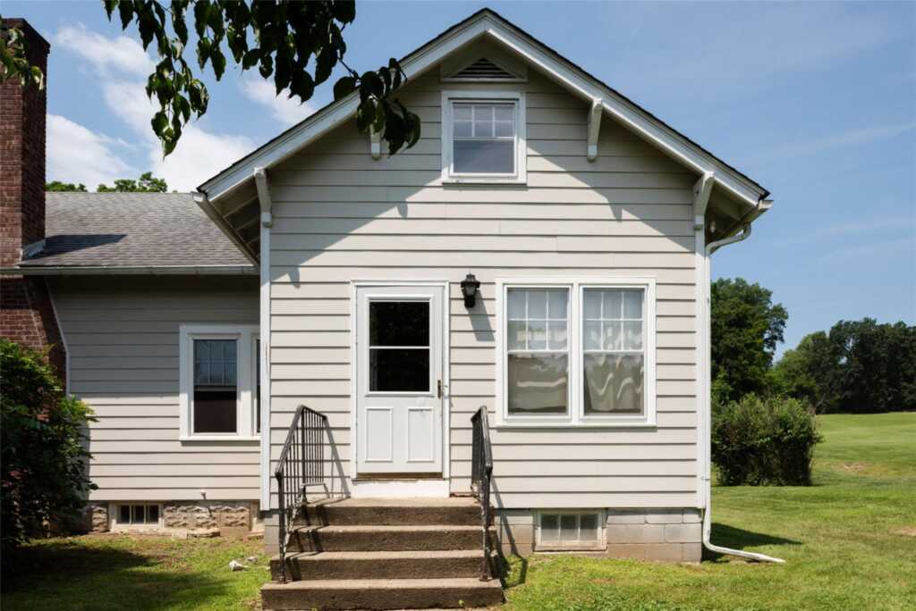 77 Old Post Road, Rhinebeck, NY 12572 - Photo 4 of 28