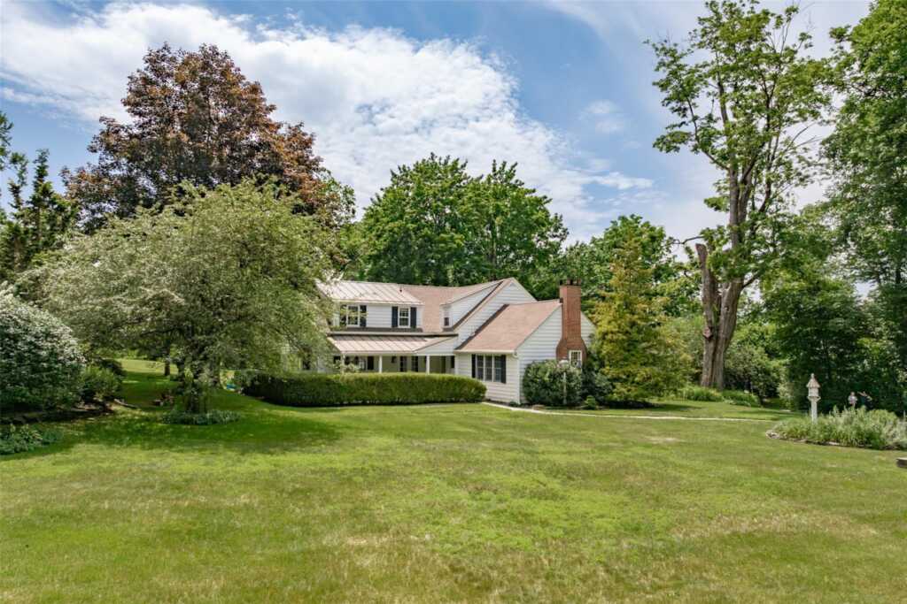 25 Zandhoek Road, Hurley, NY 12443 - Photo 2 of 41