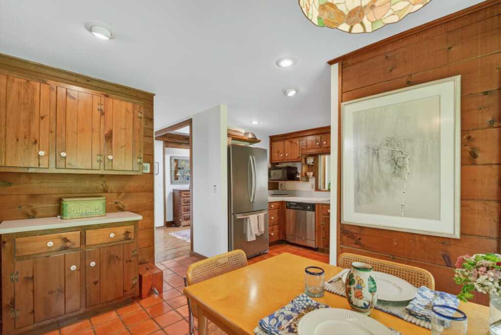 27 Old Wagon Road, Woodstock, NY 12498 - Photo 10 of 40