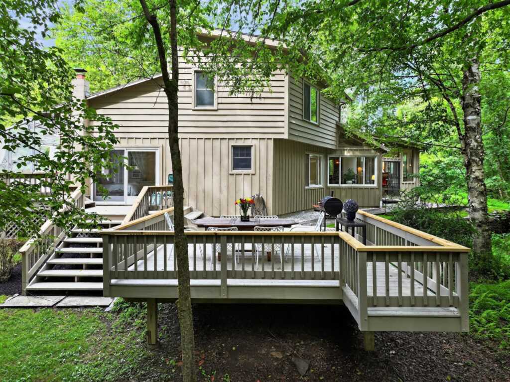 27 Old Wagon Road, Woodstock, NY 12498 - Photo 12 of 40