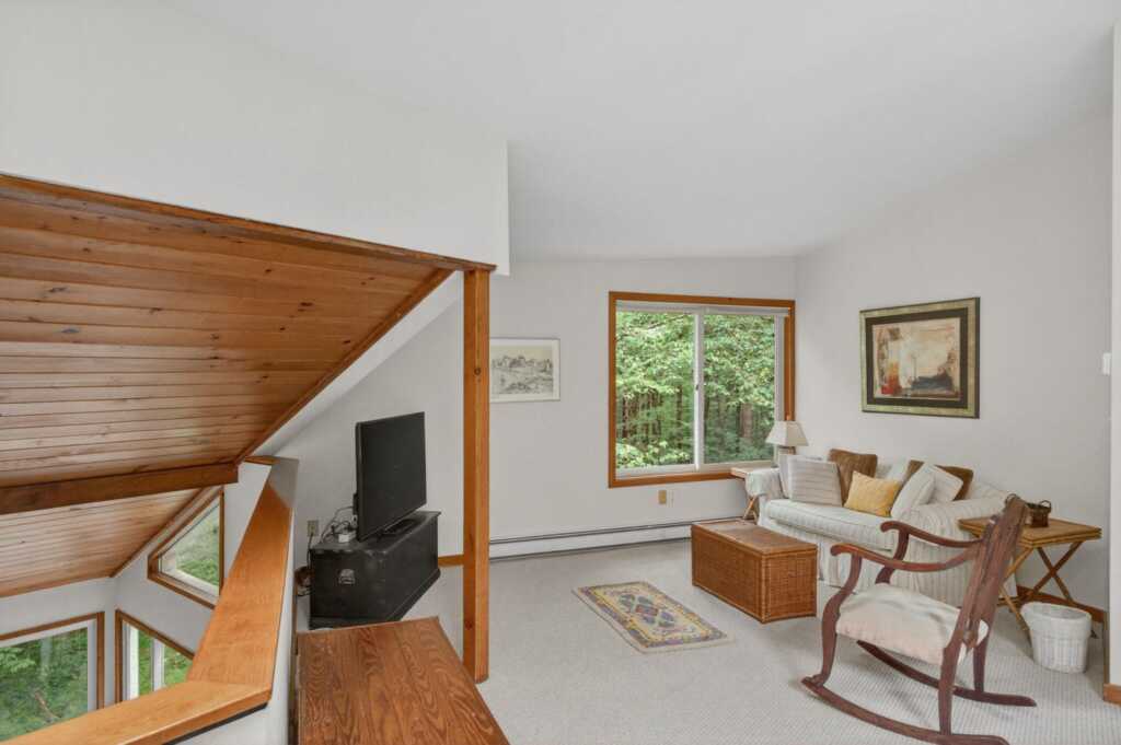 27 Old Wagon Road, Woodstock, NY 12498 - Photo 24 of 40