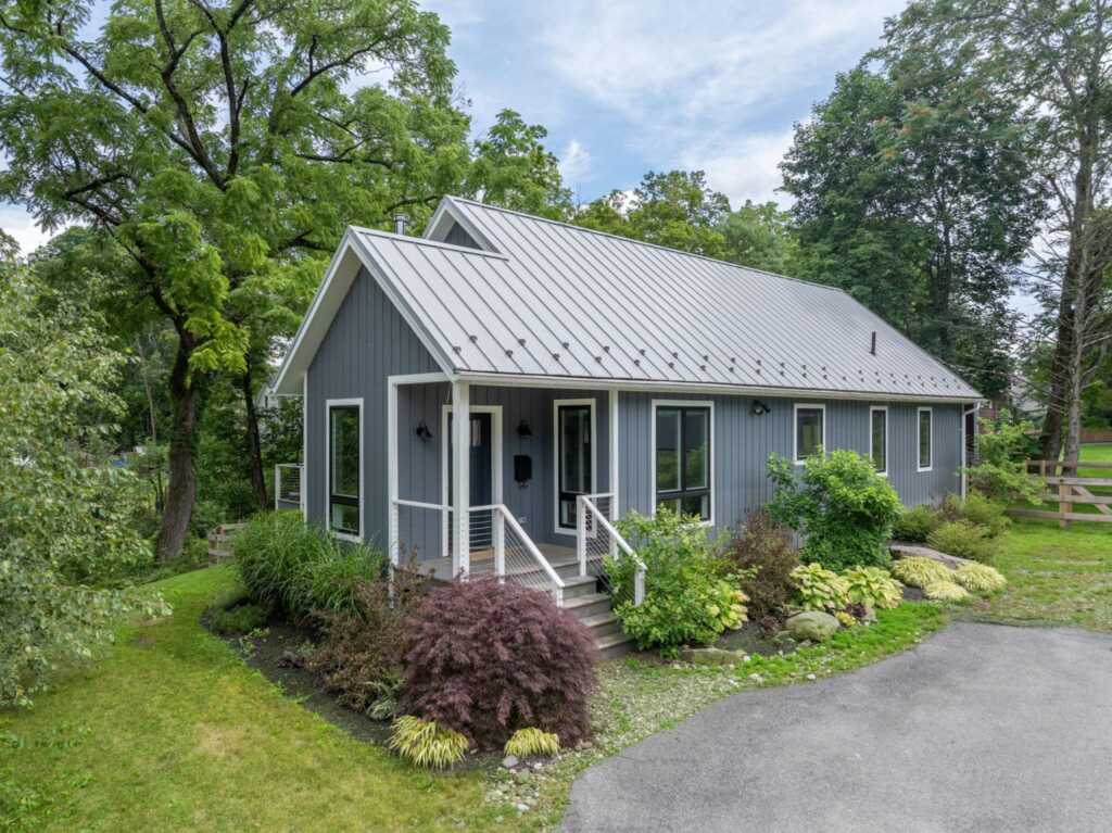 10 Huntington Road, Rhinebeck, NY 12572