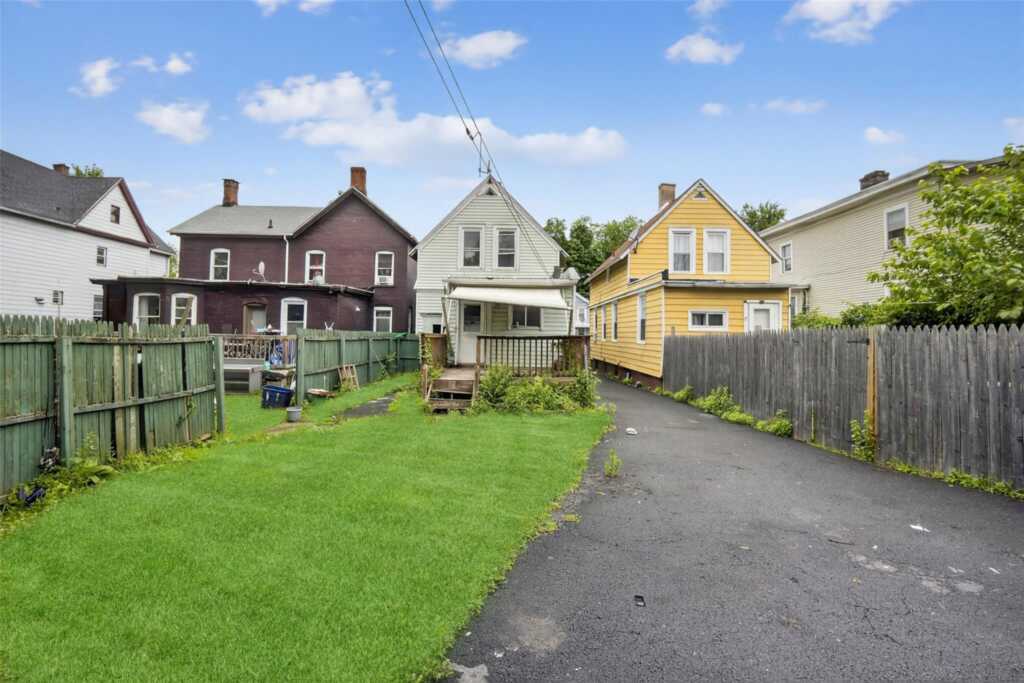 46 Elmendorf Street, Kingston, NY 12401 - Photo 22 of 26