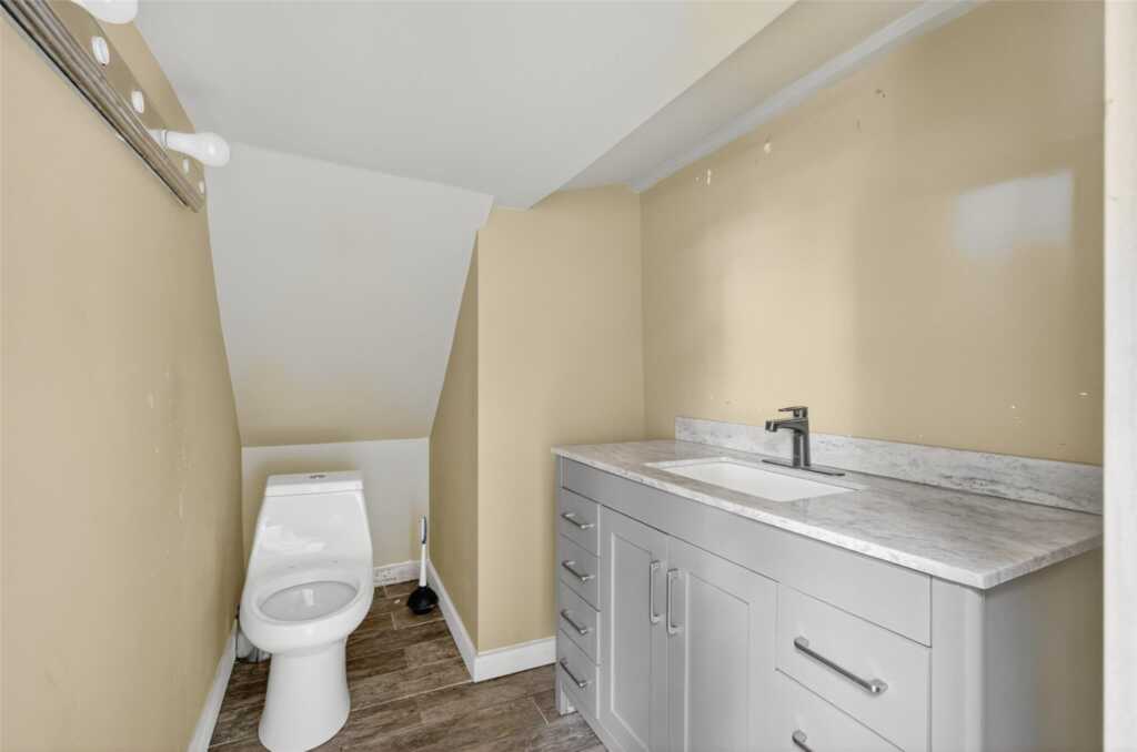 46 Elmendorf Street, Kingston, NY 12401 - Photo 8 of 26