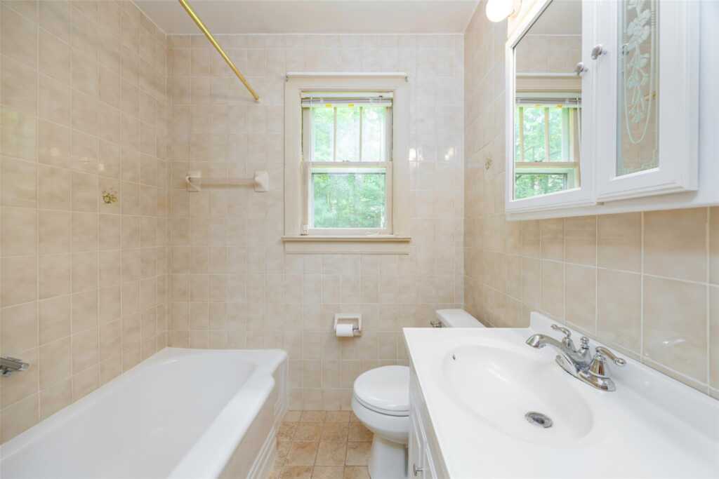 32 Oakwood Terrace, New Paltz, NY 12561 - Photo 6 of 29