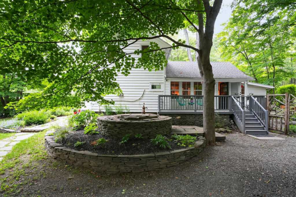 2318 Glasco Turnpike, Woodstock, NY 12498 - Photo 3 of 28