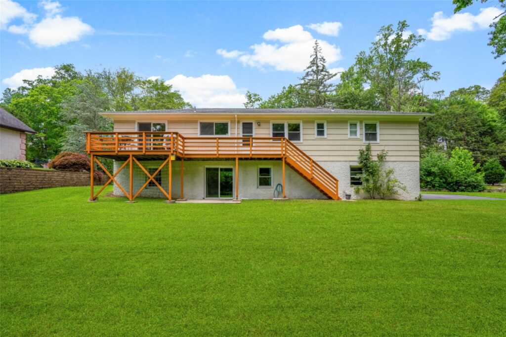 50 Puritan Drive, New Rochelle, NY 10583 - Photo 25 of 29