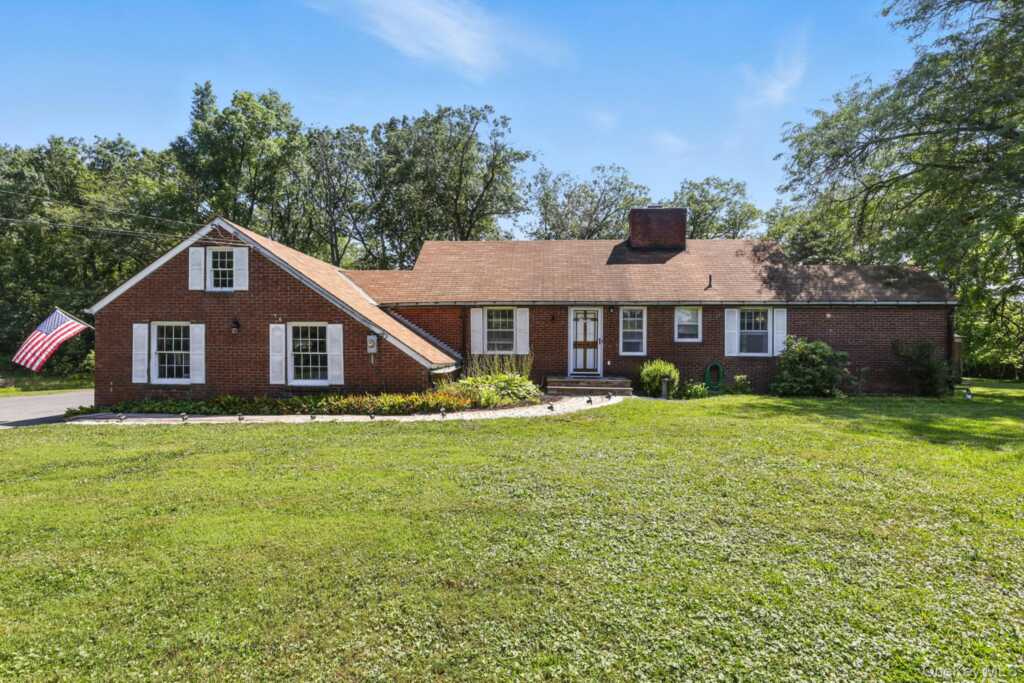 620 Ulster Landing Road, Saugerties, NY 12477