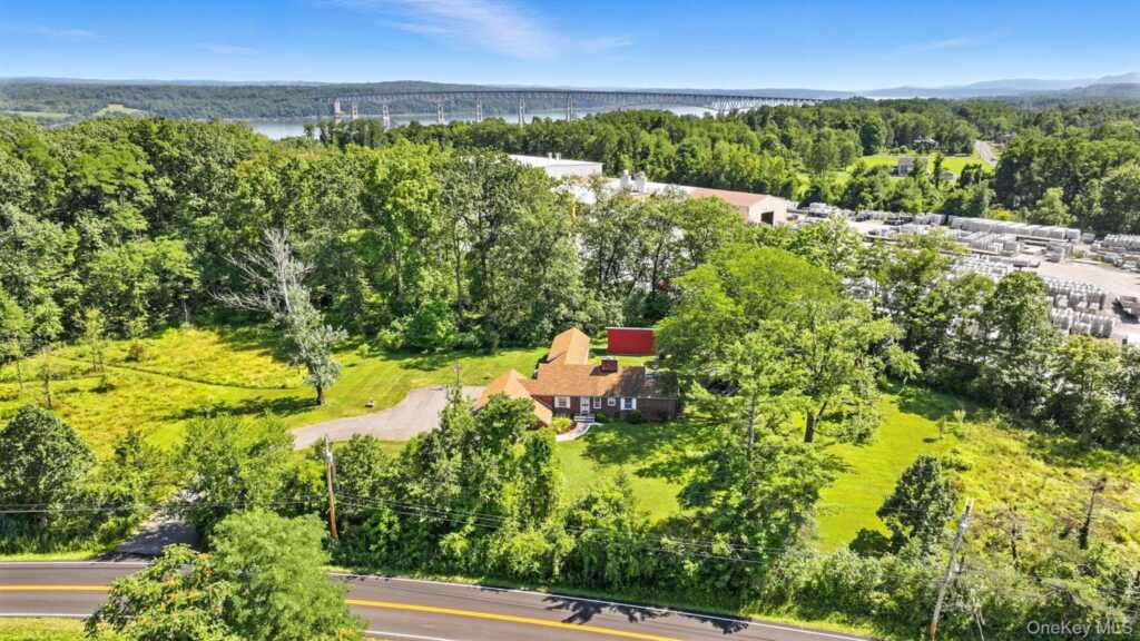 620 Ulster Landing Road, Saugerties, NY 12477 - Photo 10 of 41