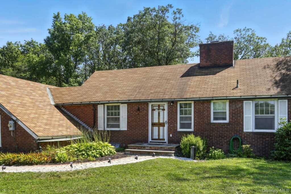 620 Ulster Landing Road, Saugerties, NY 12477 - Photo 2 of 41
