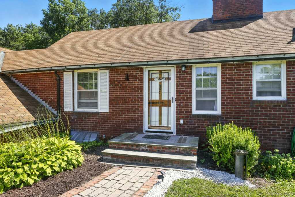 620 Ulster Landing Road, Saugerties, NY 12477 - Photo 5 of 41