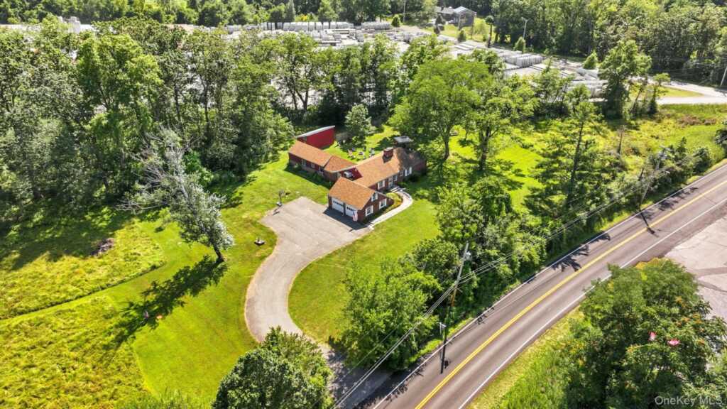 620 Ulster Landing Road, Saugerties, NY 12477 - Photo 8 of 41