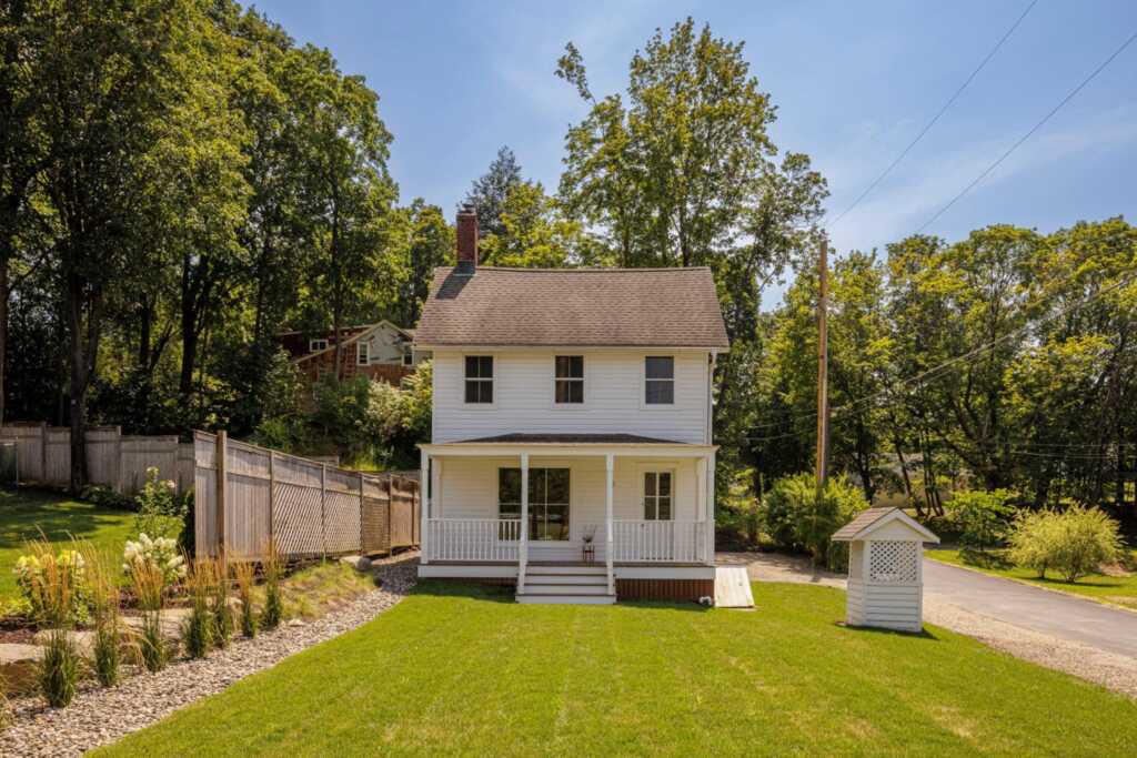 18 James Street, Rhinebeck, NY 12572 - Photo 2 of 21