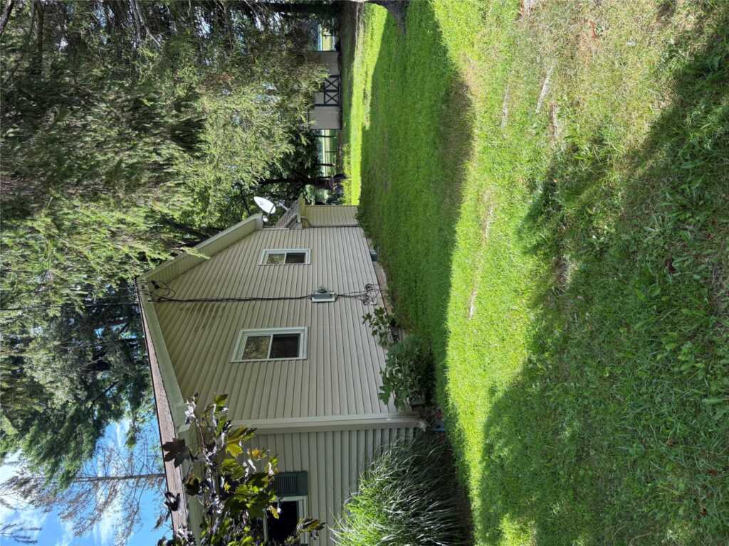 20 Manor Road, Rhinebeck, NY 12572 - Photo 4 of 23