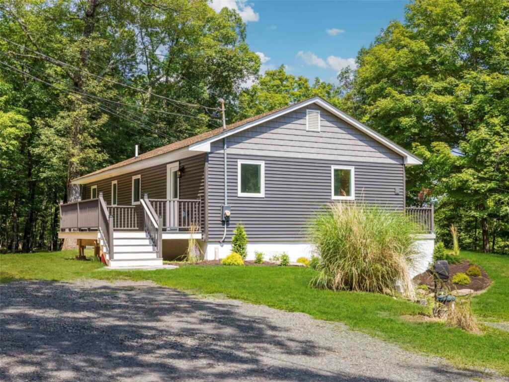 14 Goat Hill Road, Saugerties, NY 12477