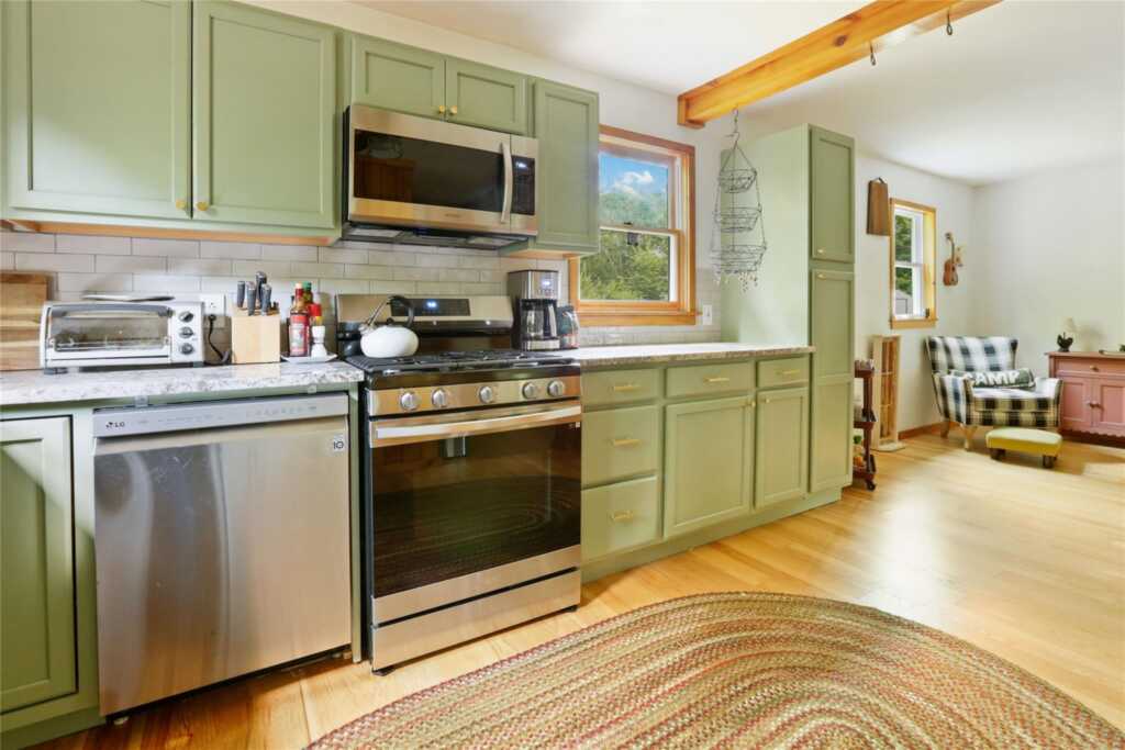 1338 Glasco Turnpike, Saugerties, NY 12477 - Photo 15 of 48