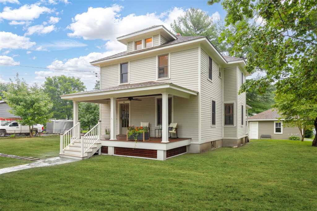 59 Parsonage Street, Rhinebeck, NY 12572