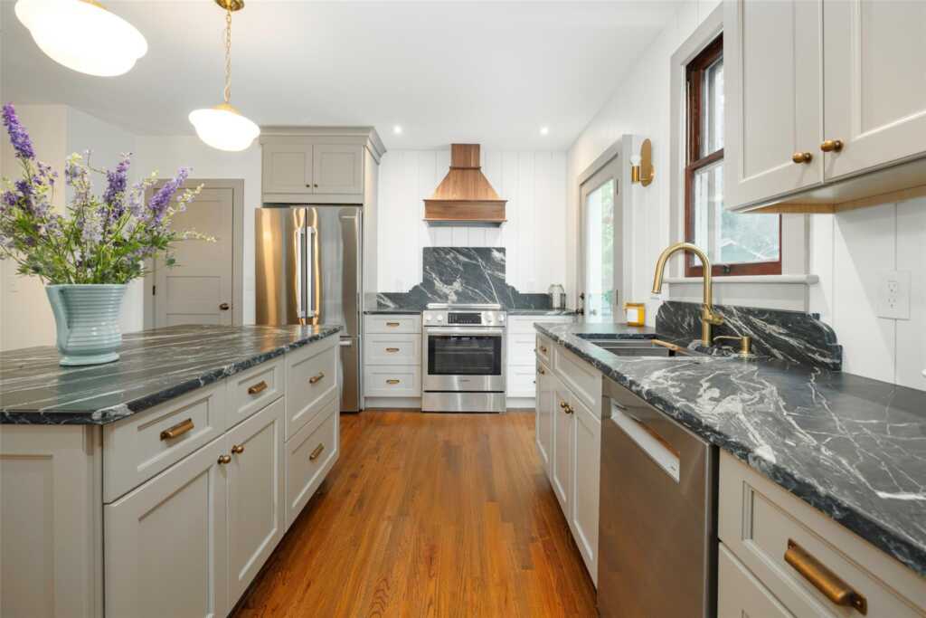 59 Parsonage Street, Rhinebeck, NY 12572 - Photo 8 of 31