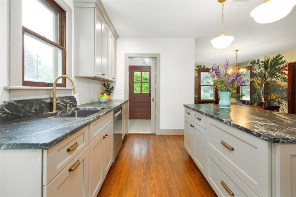 59 Parsonage Street, Rhinebeck, NY 12572 - Photo 9 of 31
