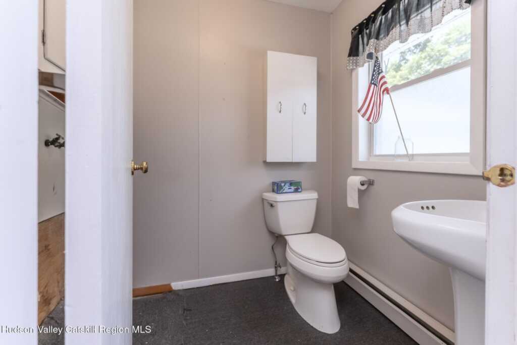 2 Dewitt Drive, Saugerties, NY 12477 - Photo 15 of 50