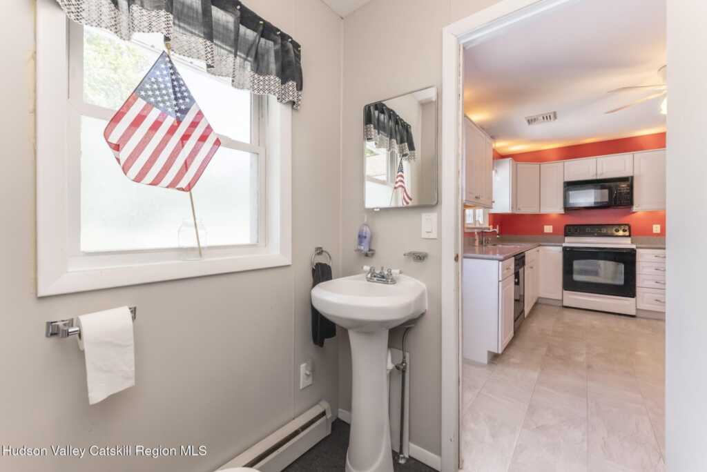 2 Dewitt Drive, Saugerties, NY 12477 - Photo 16 of 50