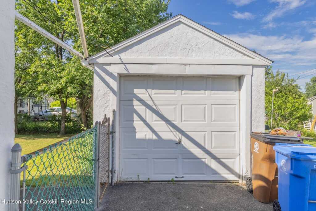 130 Wrentham Street, Kingston, NY 12401 - Photo 23 of 34