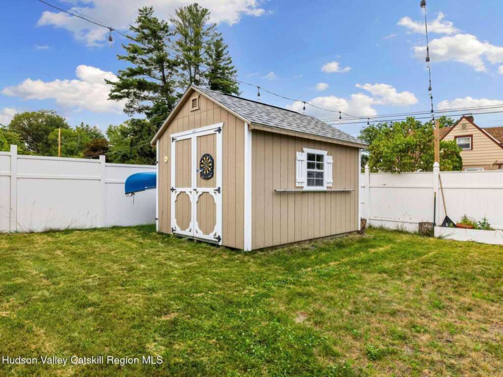 35 Amsterdam Avenue, Kingston, NY 12401 - Photo 29 of 31