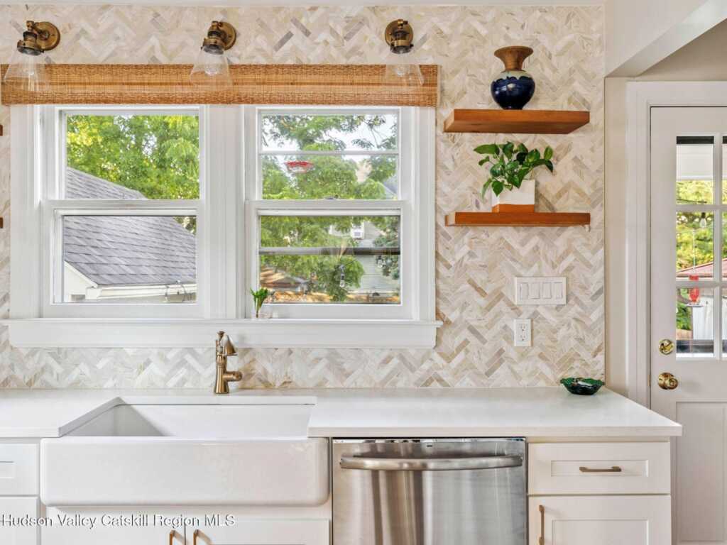 90 Emerson Street, Kingston, NY 12401 - Photo 14 of 47