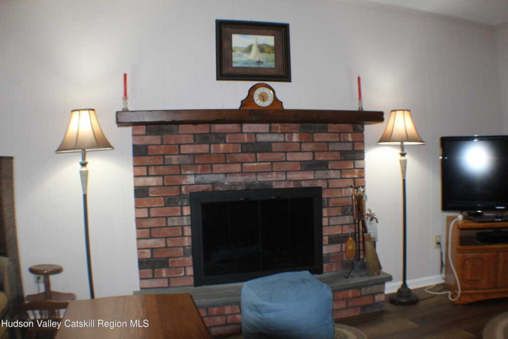 58 Elisa Landi Drive, Kingston, NY 12401 - Photo 4 of 25