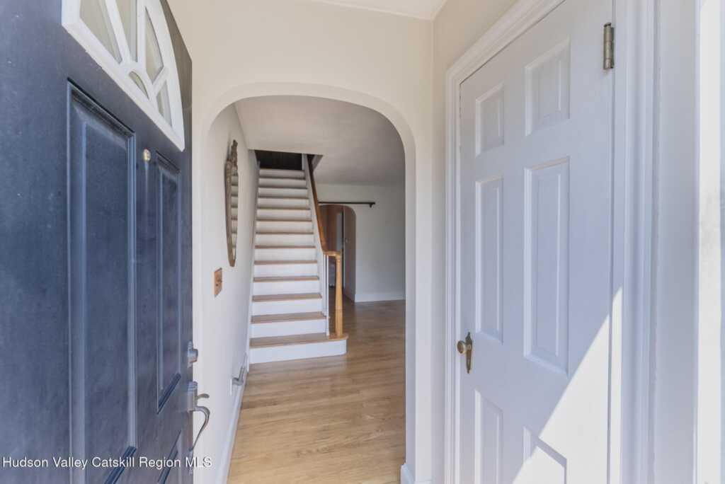 110 Harding Avenue, Kingston, NY 12401 - Photo 4 of 50
