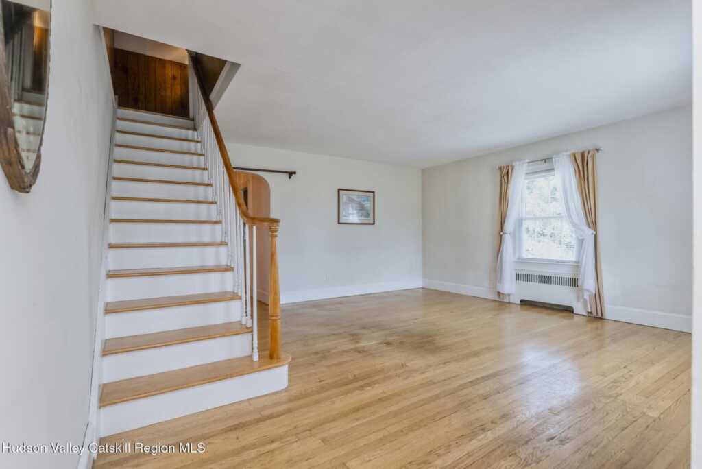 110 Harding Avenue, Kingston, NY 12401 - Photo 9 of 50