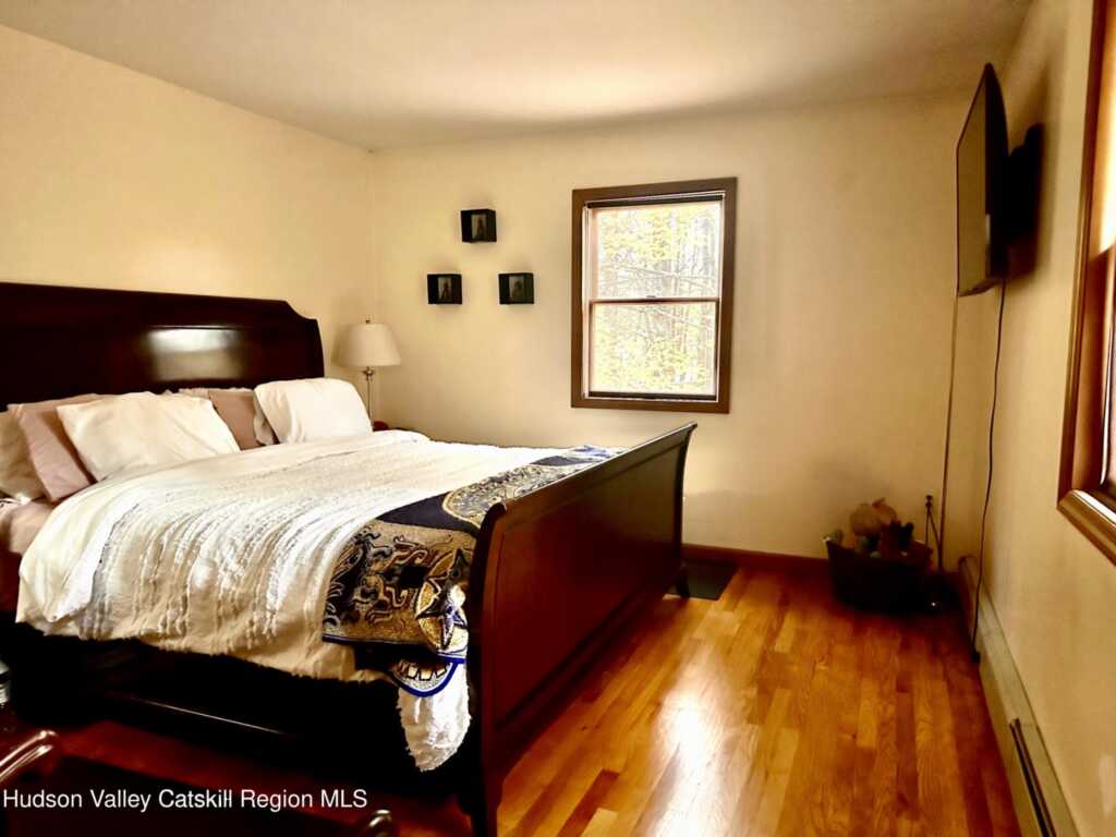 1521 Glasco Turnpike, Saugerties, NY 12477 - Photo 17 of 30