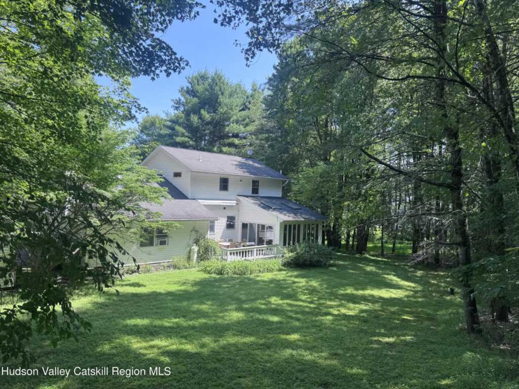 1521 Glasco Turnpike, Saugerties, NY 12477 - Photo 25 of 30