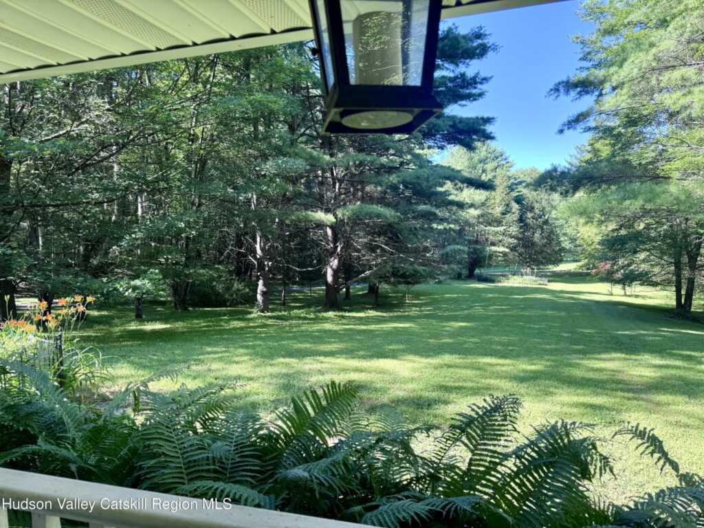 1521 Glasco Turnpike, Saugerties, NY 12477 - Photo 6 of 30