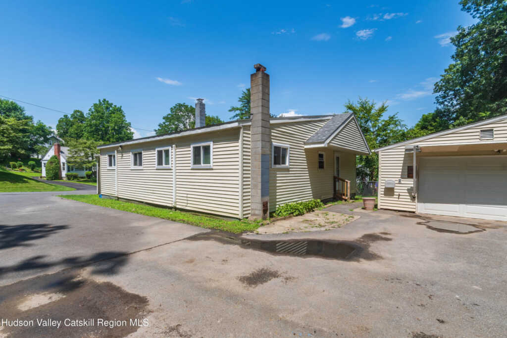 48 Petit Avenue, Kingston, NY 12401 - Photo 4 of 25